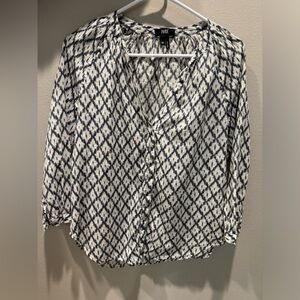 Flowy casual blouse with three quarter sleeves